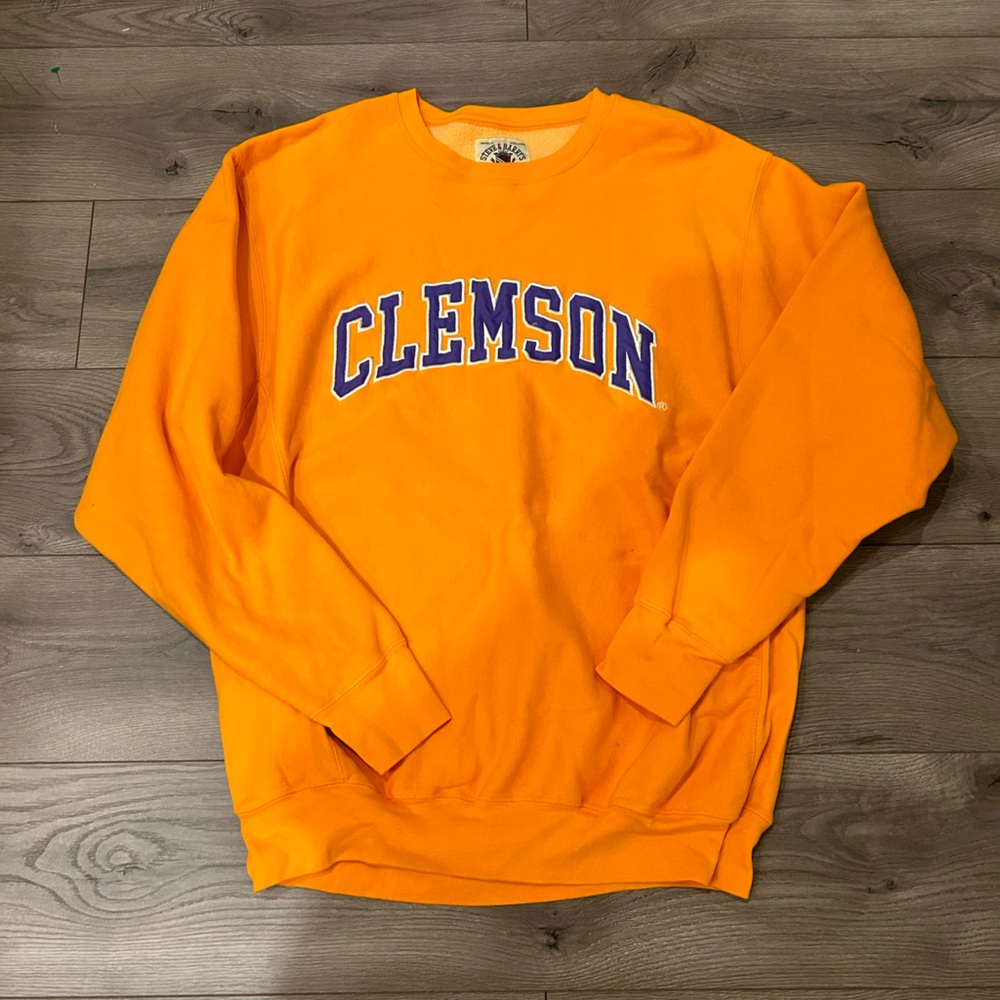 Clemson Steve and barry Xl sweatshirt! Very thick